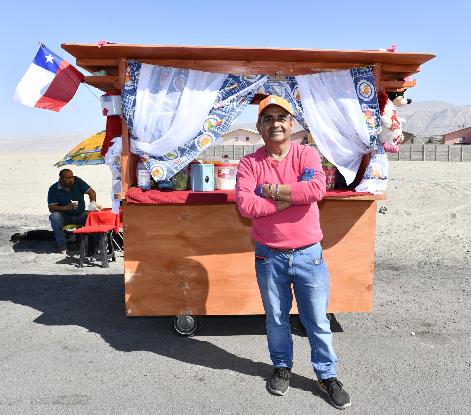 Emprendedor de Mejillones inaugura carrito para venta de alimentos