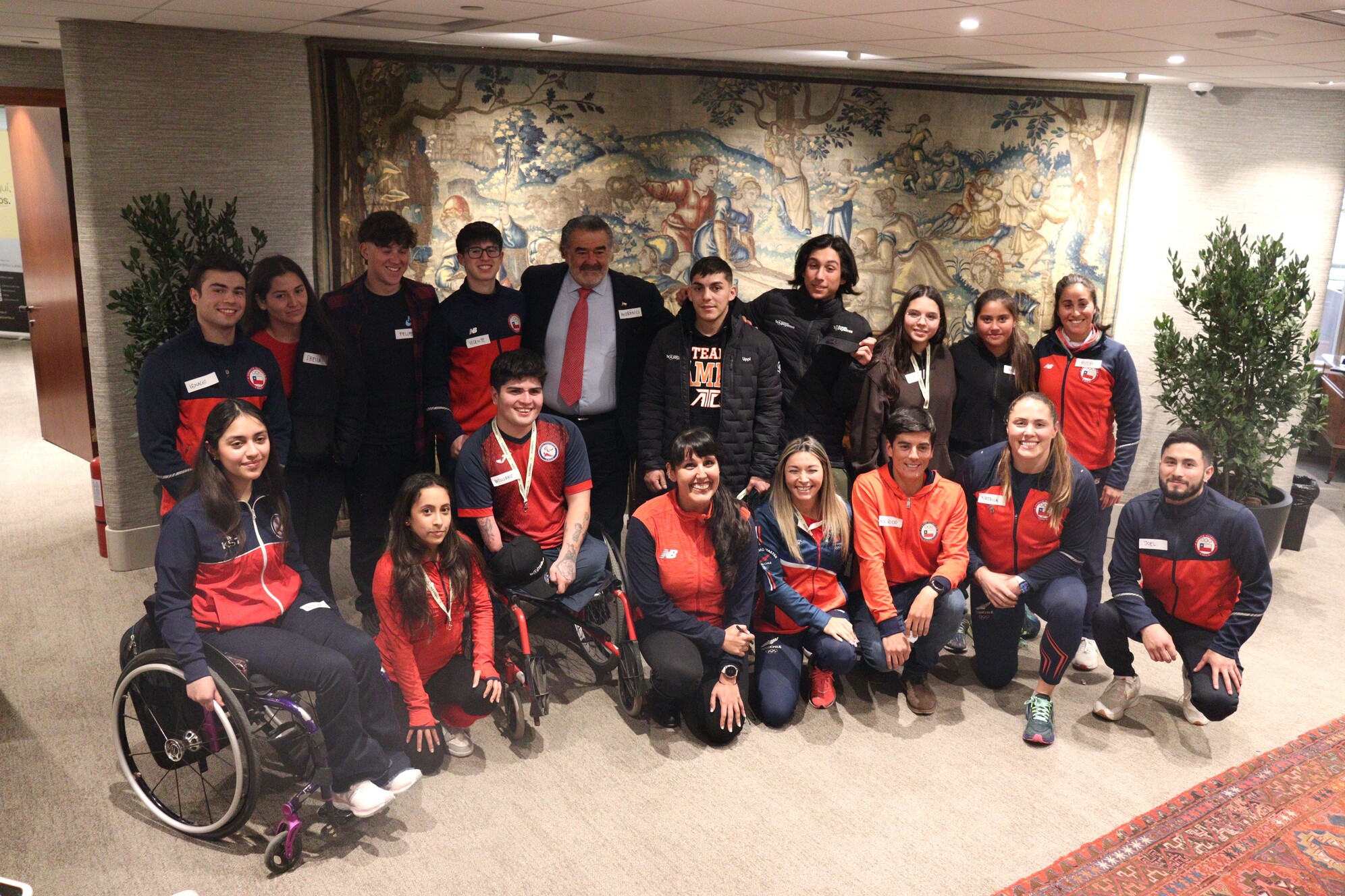 Fundación de Andrónico Luksic suma 800 apoyos en deportes, incluidos 15 representantes del Team Chile en París 2024