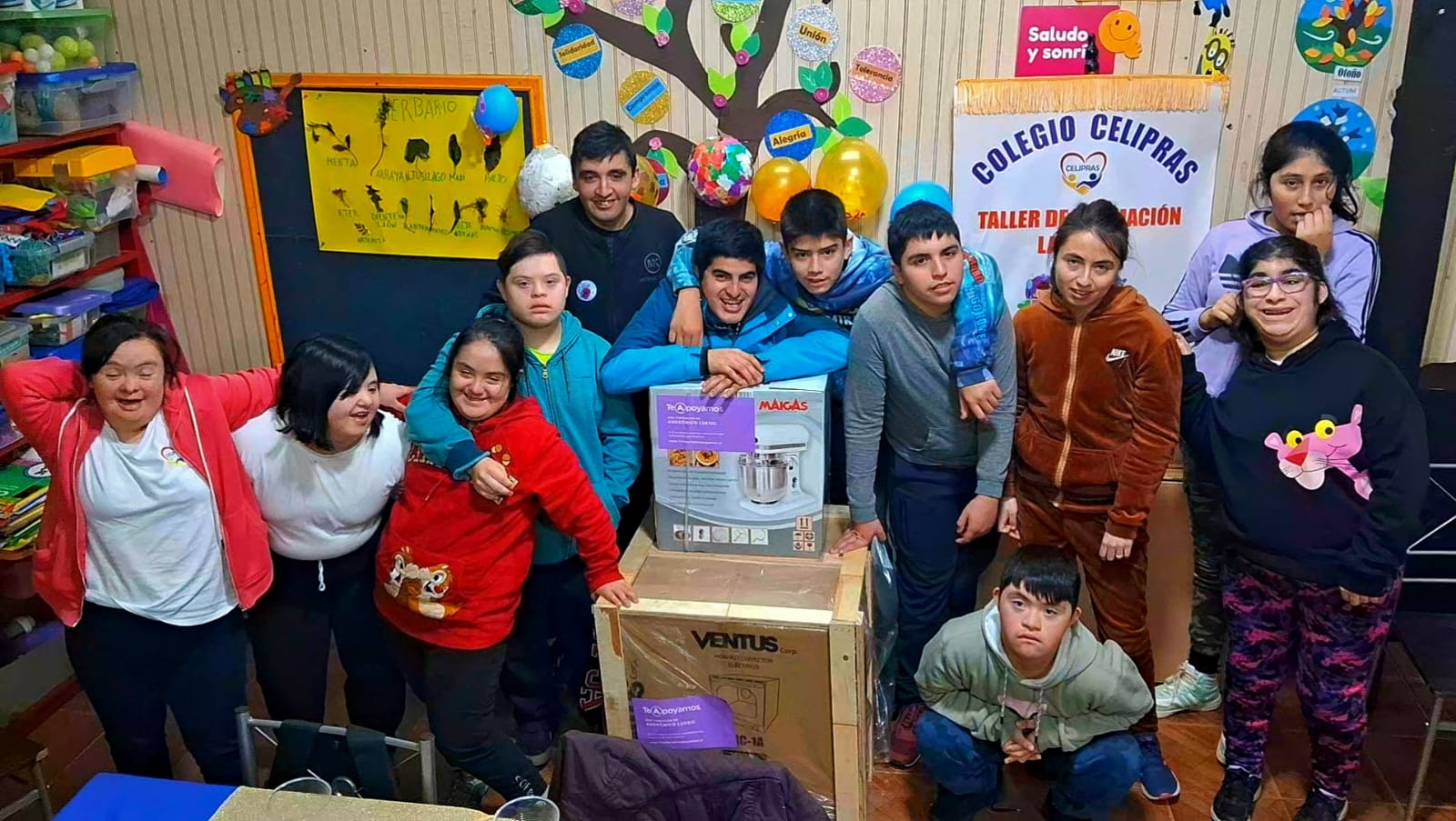 Colegio Especial Celipras de Los Lagos potenciará su taller de repostería y emprendimiento con ayuda de Fundación Te Apoyamos