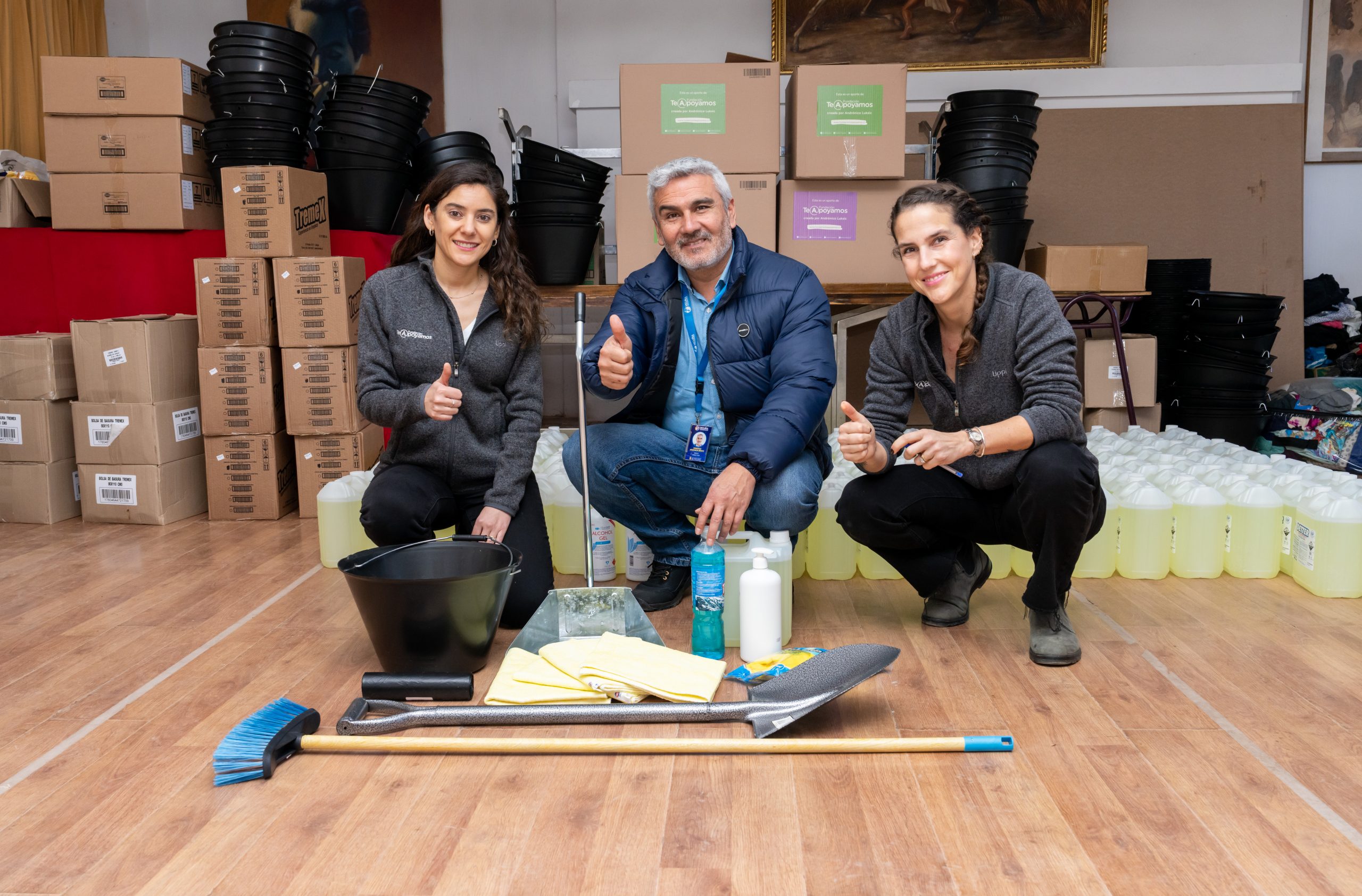 Fundación Te Apoyamos entrega 200 kits de limpieza para apoyar a familias afectadas por el sistema frontal en Constitución